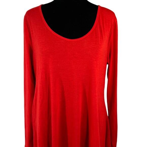 Long Sleeve Tunic Top Scoop Neck Asymmetrical Hem Red Measurements Included - Picture 2 of 12